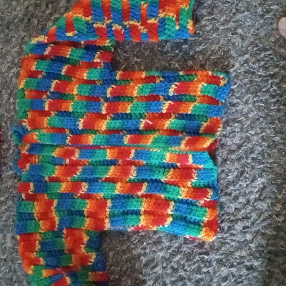 Handmade Sweater & Hat Set - Picture 5 of 6